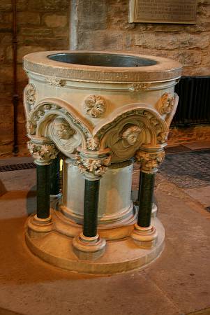 Ledbury - The Font